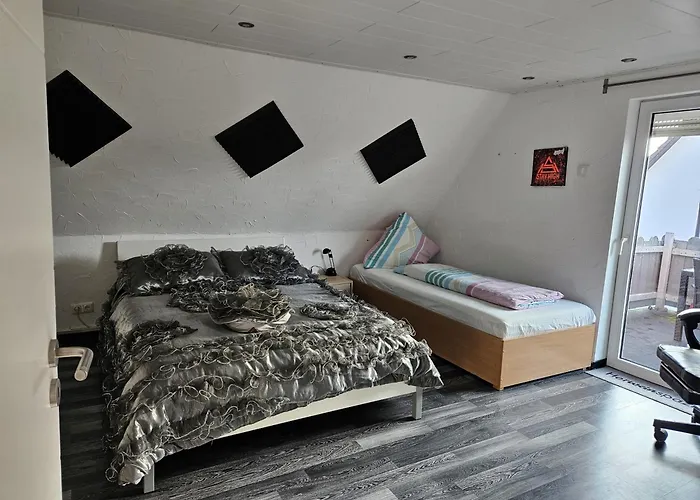 2 Zimmer Wohnung Mit Kueche Und Terrasse